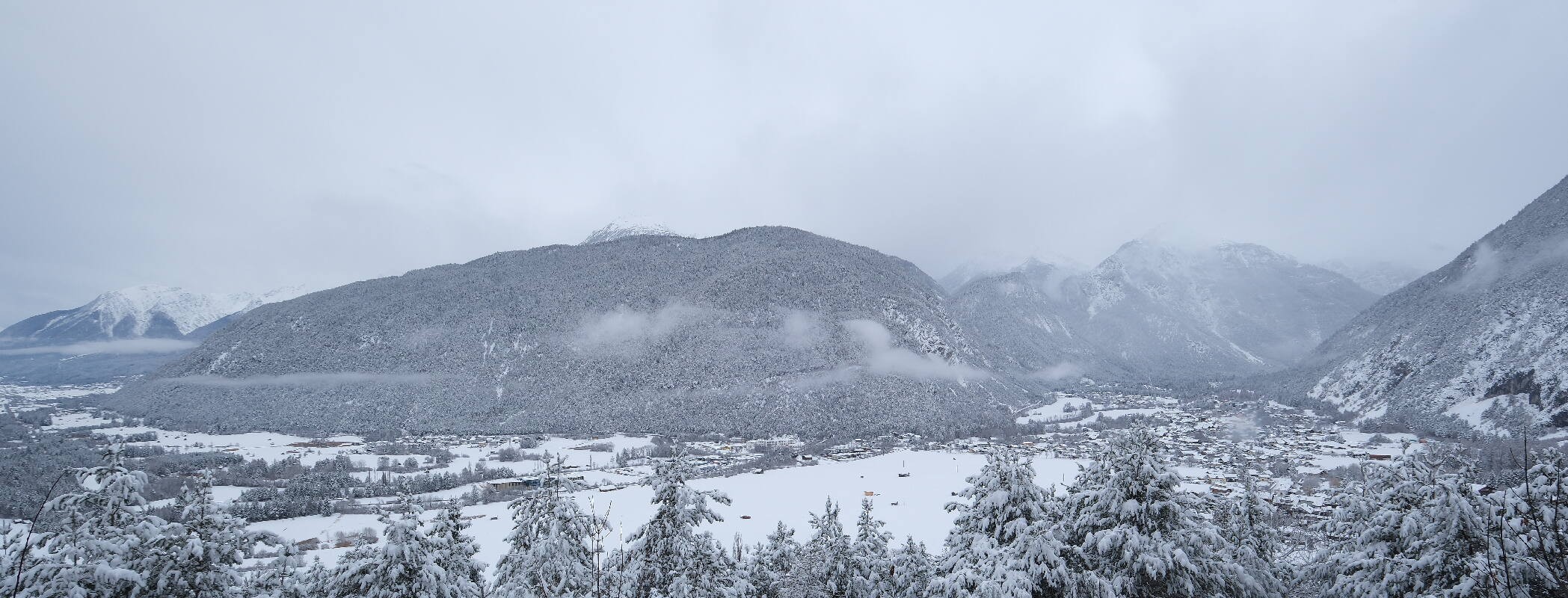 Archived image Webcam Nassereith Viewing platform