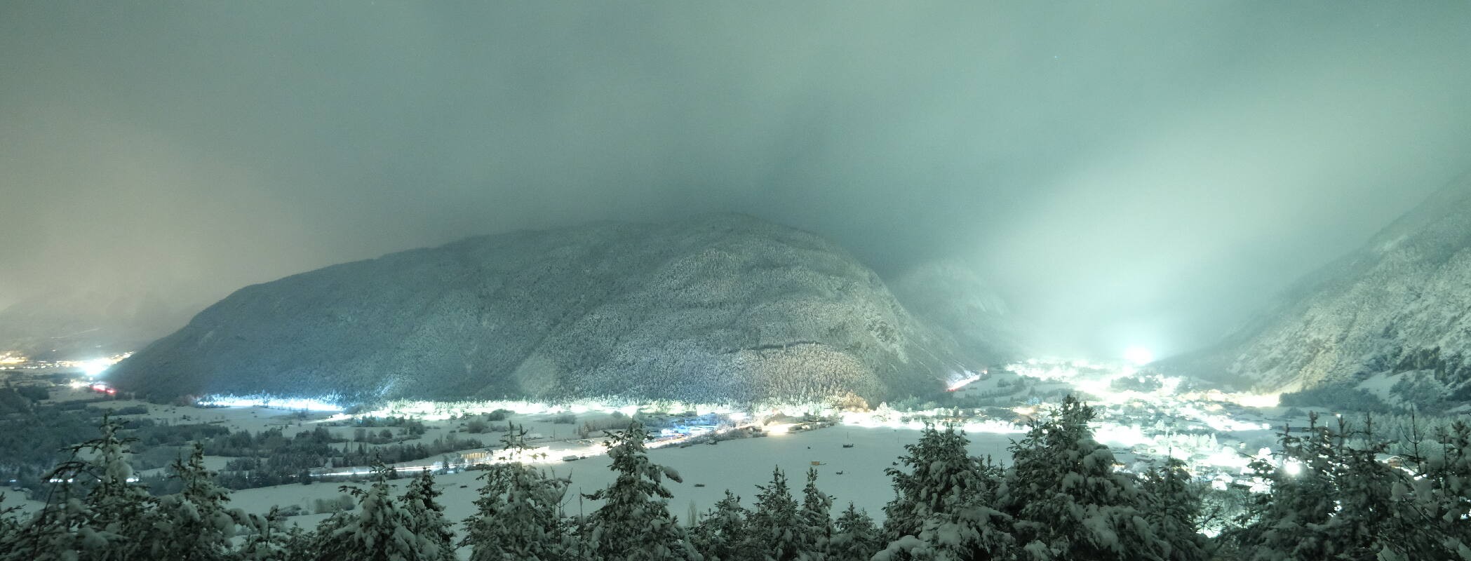 Archived image Webcam Nassereith Viewing platform