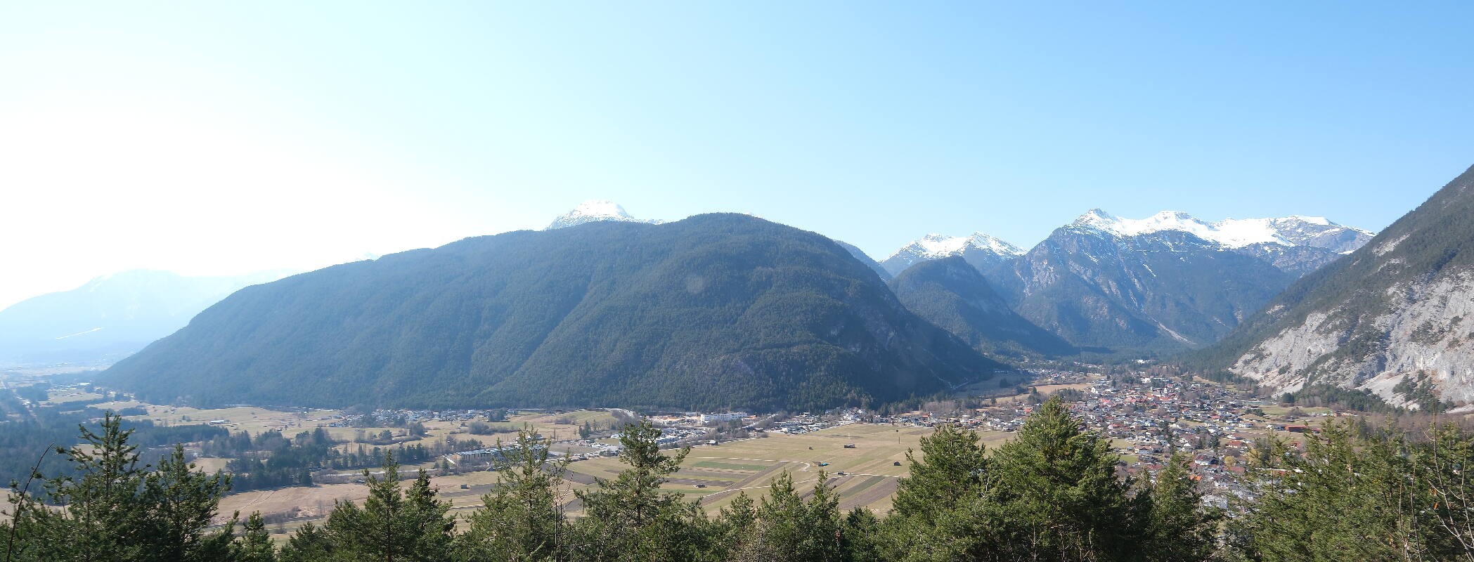 Archived image Webcam Nassereith Viewing platform