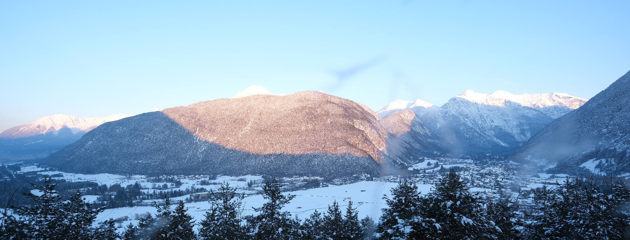 Archived image Webcam Nassereith Viewing platform