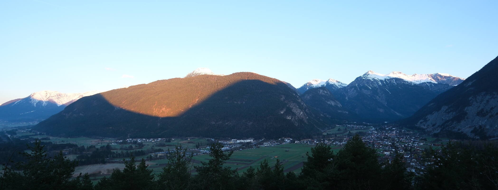 Archived image Webcam Nassereith Viewing platform