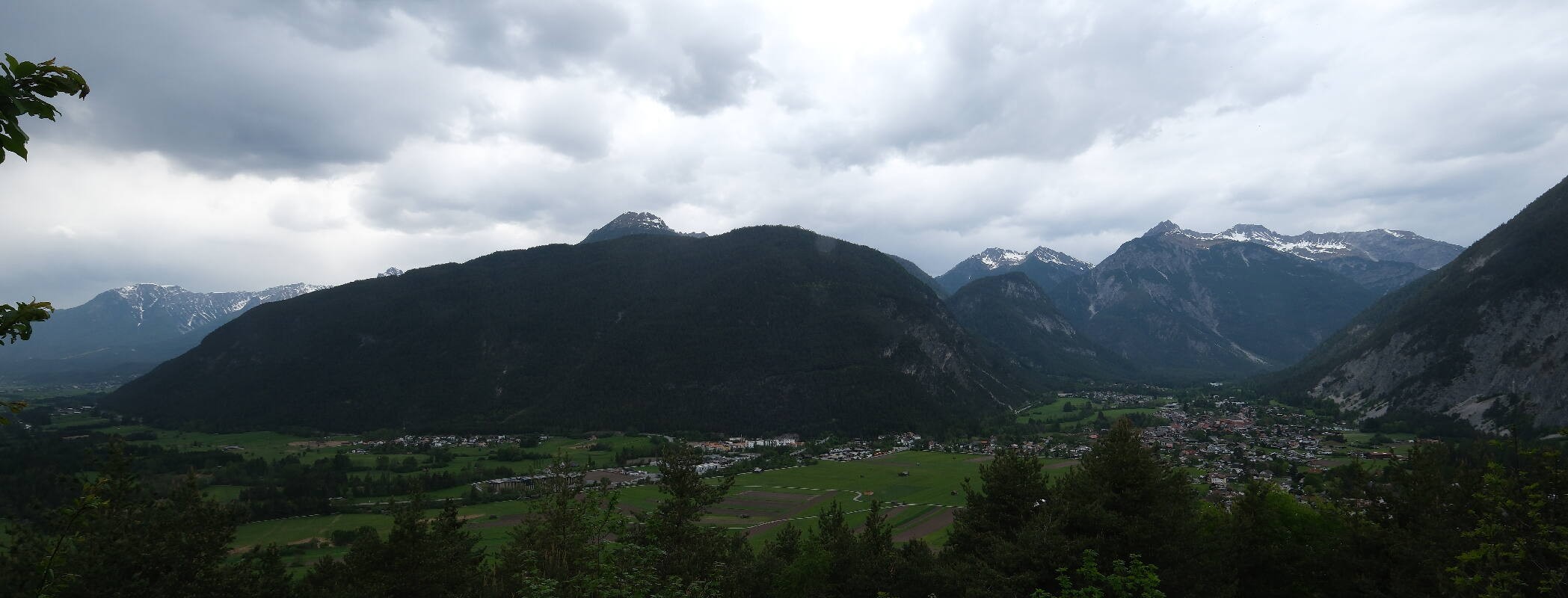 Archived image Webcam Nassereith Viewing platform