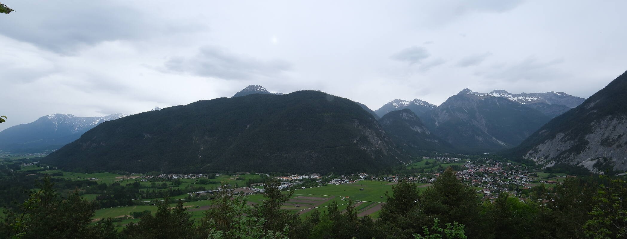 Archived image Webcam Nassereith Viewing platform