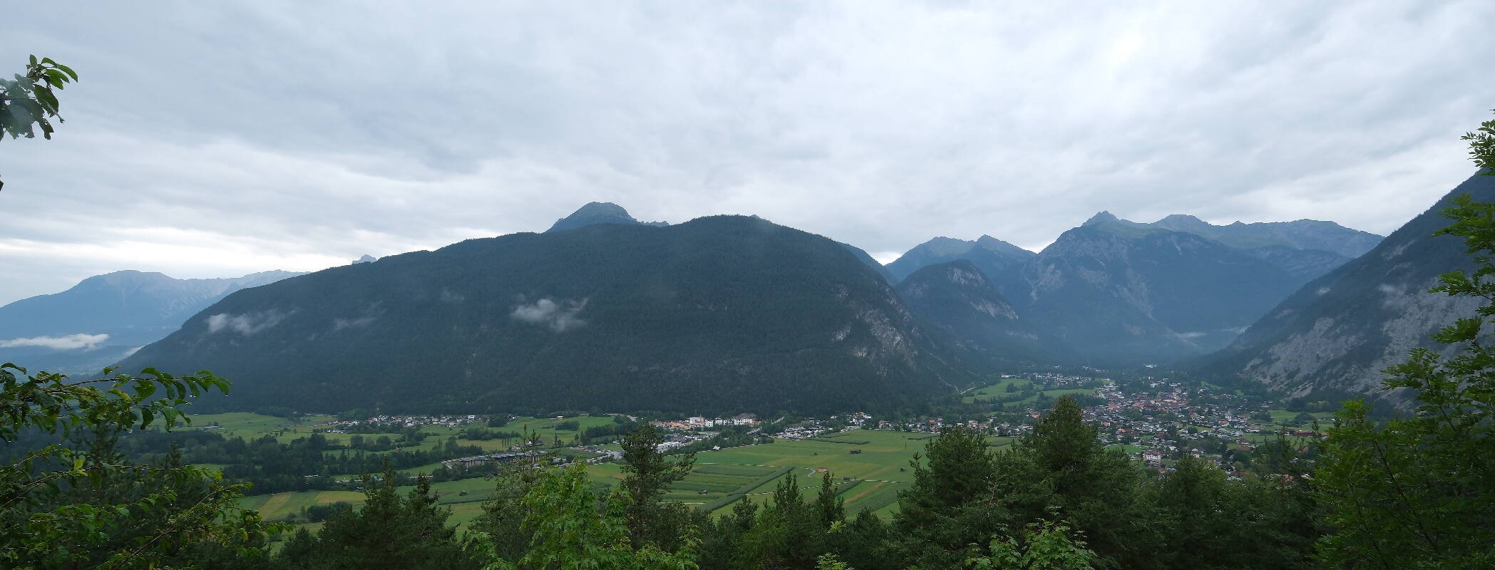 Archived image Webcam Nassereith Viewing platform