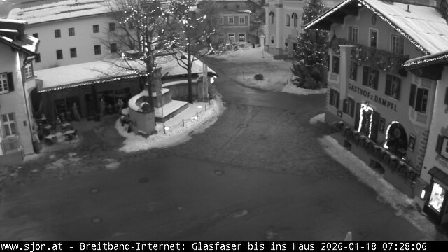 Archiv Foto Webcam Hauptplatz in St. Johann/Tirol