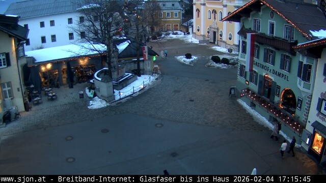 Archiv Foto Webcam Hauptplatz in St. Johann/Tirol