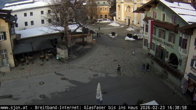Archiv Foto Webcam Hauptplatz in St. Johann/Tirol