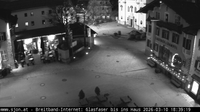 Archived image Webcam St. Johann in Tyrol - Main Place