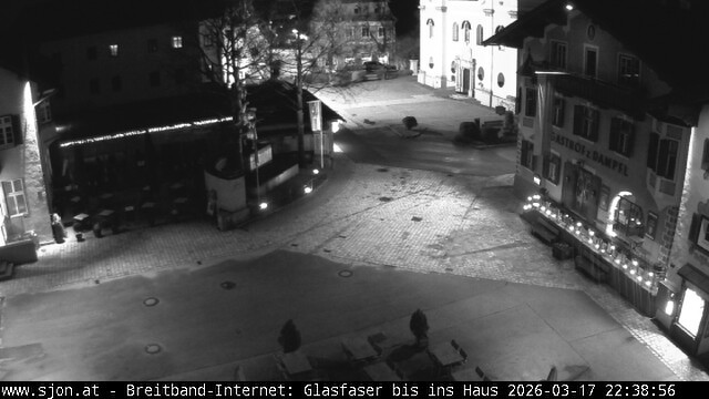 Archiv Foto Webcam Hauptplatz in St. Johann/Tirol