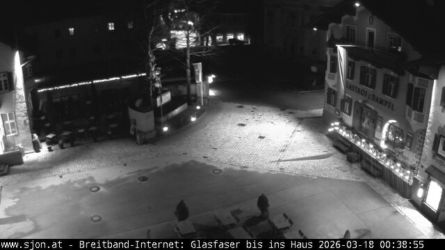 Archiv Foto Webcam Hauptplatz in St. Johann/Tirol