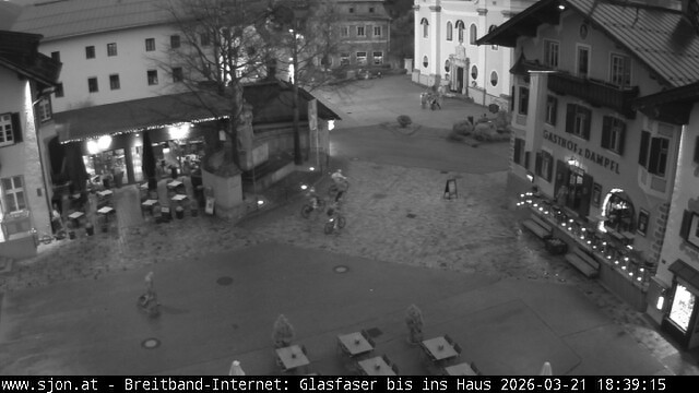 Archived image Webcam St. Johann in Tyrol - Main Place