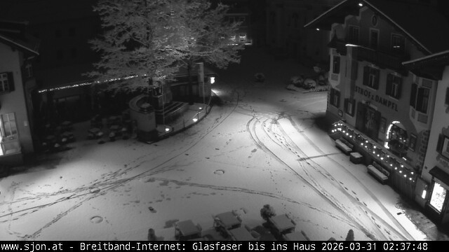 Archiv Foto Webcam Hauptplatz in St. Johann/Tirol