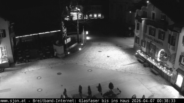 Archived image Webcam St. Johann in Tyrol - Main Place