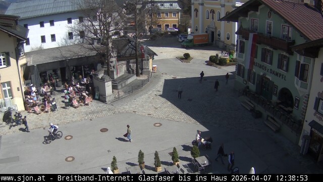 Archived image Webcam St. Johann in Tyrol - Main Place
