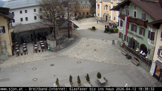 Archiv Foto Webcam Hauptplatz in St. Johann/Tirol