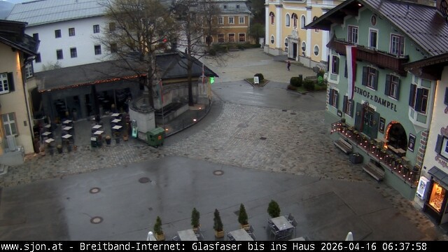 Archived image Webcam St. Johann in Tyrol - Main Place
