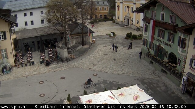 Archived image Webcam St. Johann in Tyrol - Main Place