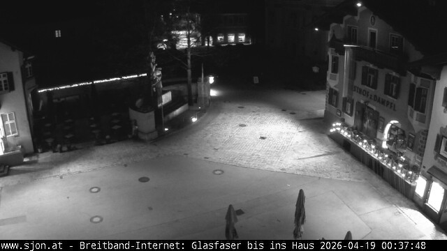 Archived image Webcam St. Johann in Tyrol - Main Place