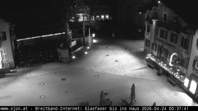 Archived image Webcam St. Johann in Tyrol - Main Place