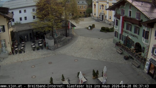 Archived image Webcam St. Johann in Tyrol - Main Place