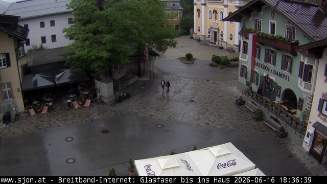 Archiv Foto Webcam Hauptplatz in St. Johann/Tirol