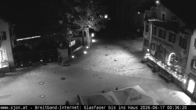 Archived image Webcam St. Johann in Tyrol - Main Place
