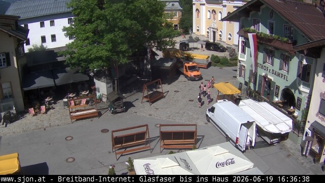 Archived image Webcam St. Johann in Tyrol - Main Place