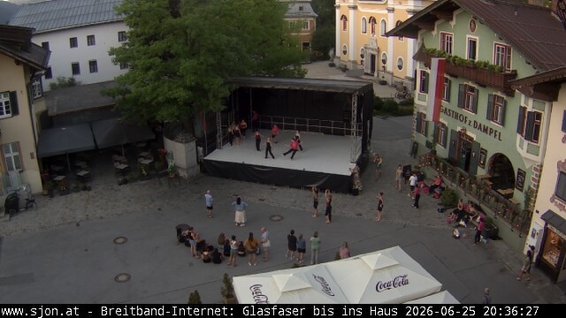 Archiv Foto Webcam Hauptplatz in St. Johann/Tirol