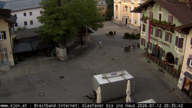 Archiv Foto Webcam Hauptplatz in St. Johann/Tirol