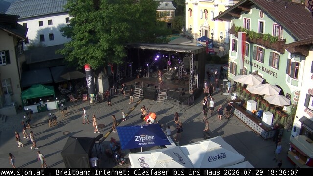 Archived image Webcam St. Johann in Tyrol - Main Place