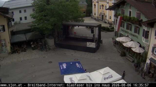 Archiv Foto Webcam Hauptplatz in St. Johann/Tirol