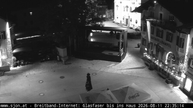 Archiv Foto Webcam Hauptplatz in St. Johann/Tirol