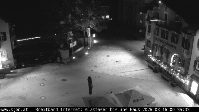 Archiv Foto Webcam Hauptplatz in St. Johann/Tirol