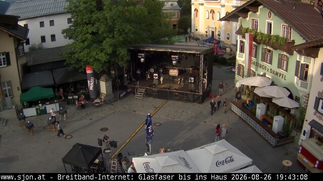 Archiv Foto Webcam Hauptplatz in St. Johann/Tirol