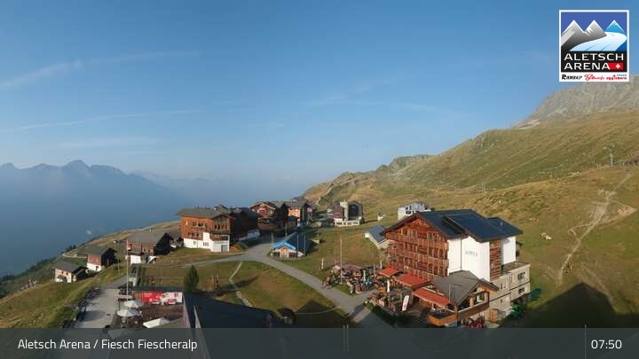 Archiv Foto Webcam Aletsch Arena: Blick auf die Fiescheralp