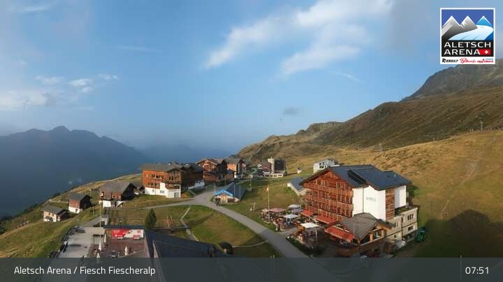 Archiv Foto Webcam Aletsch Arena: Blick auf die Fiescheralp