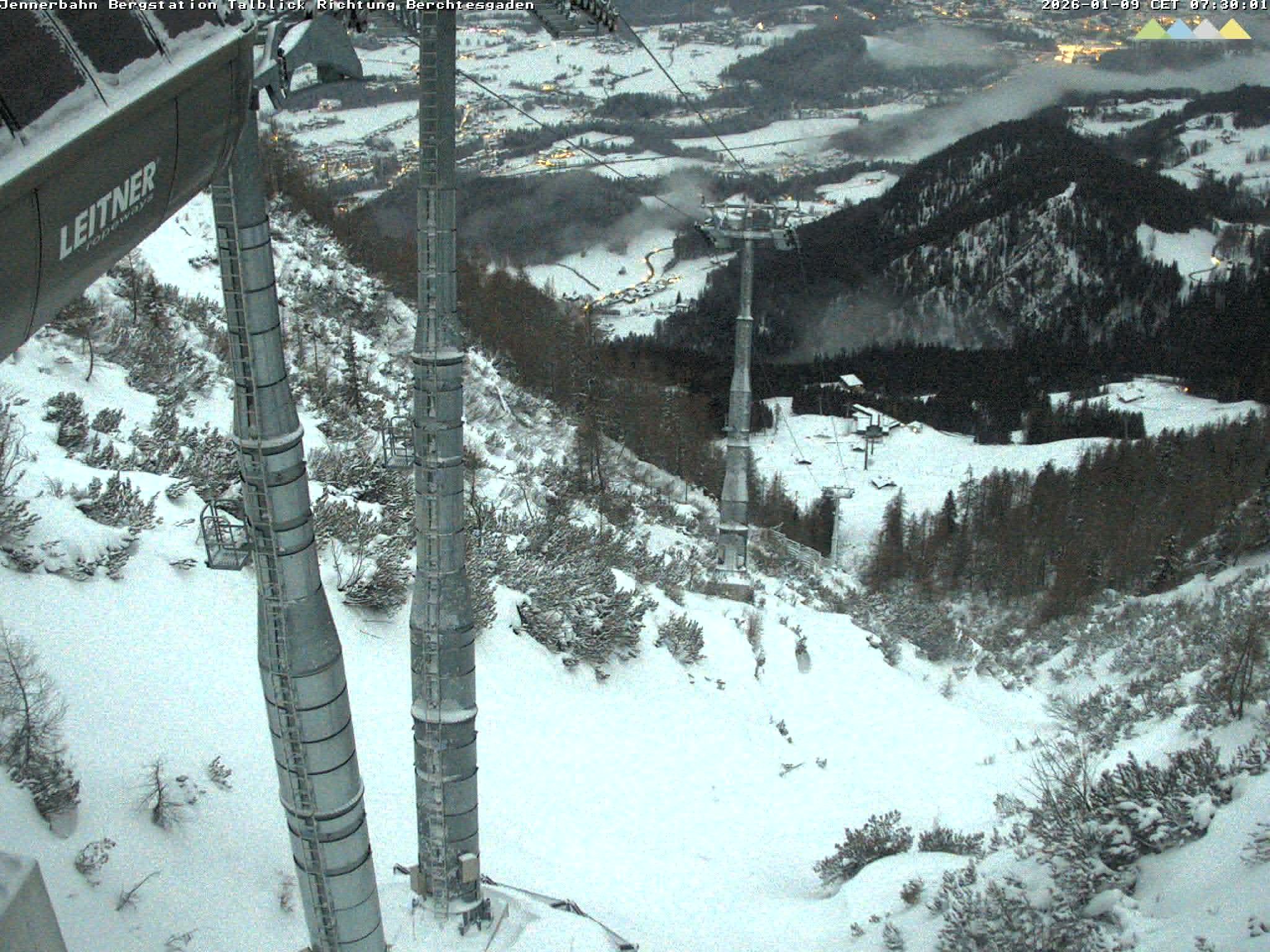 Archiv Foto Webcam Jenner - Blick ins Tal Gondelstation