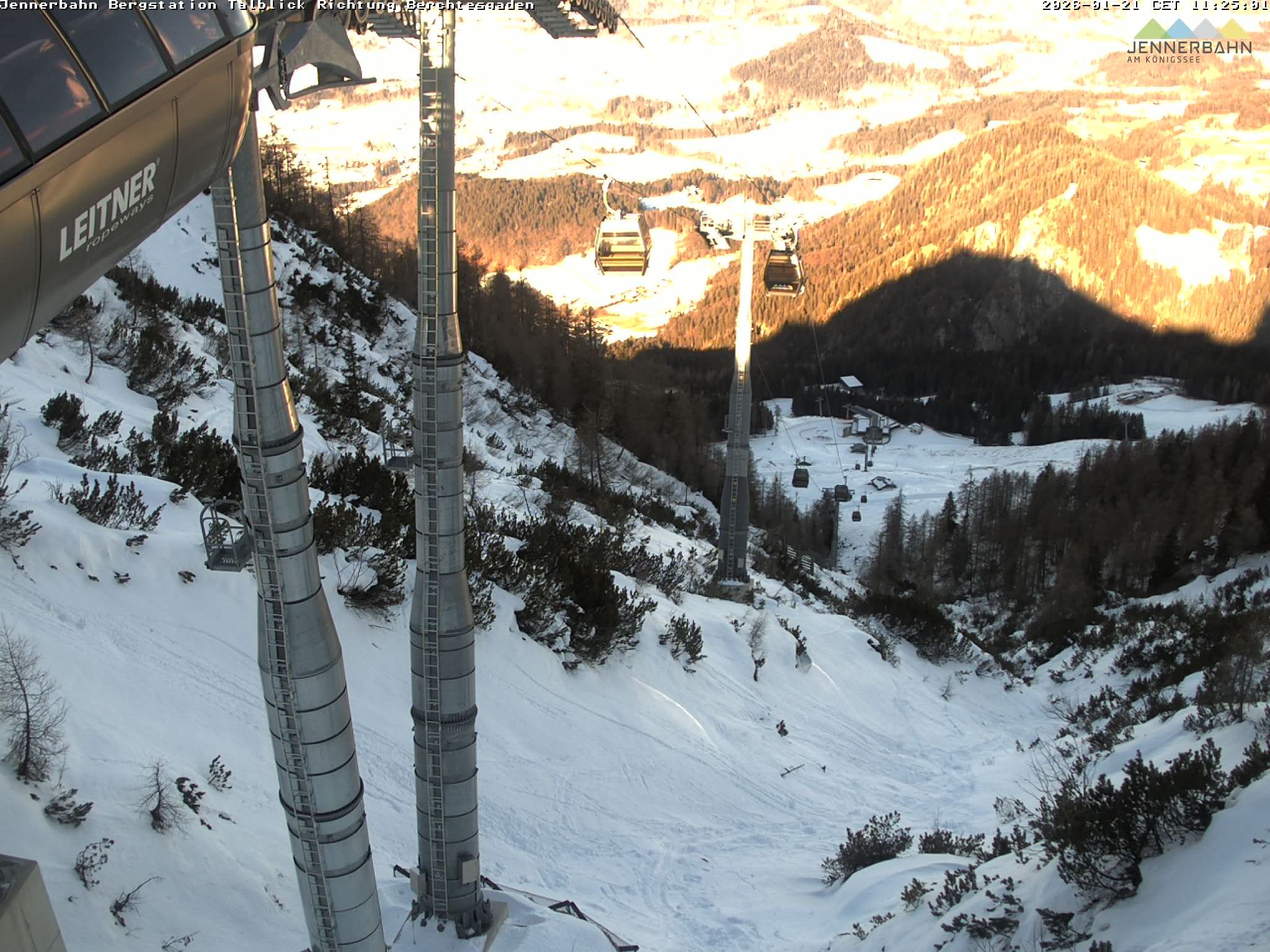 Archived image Webcam Jenner mountain - Valley View Cable Car