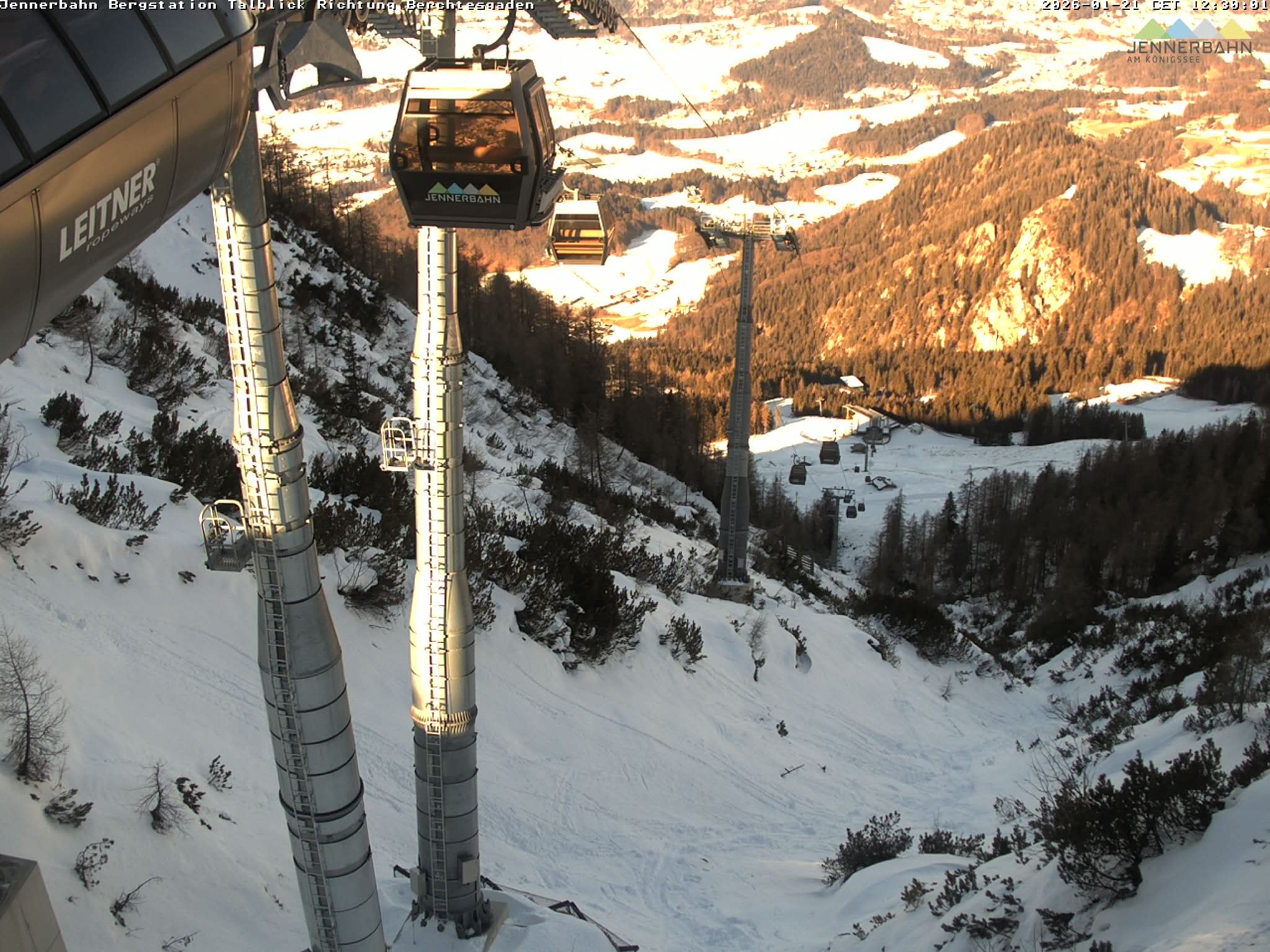 Archived image Webcam Jenner mountain - Valley View Cable Car