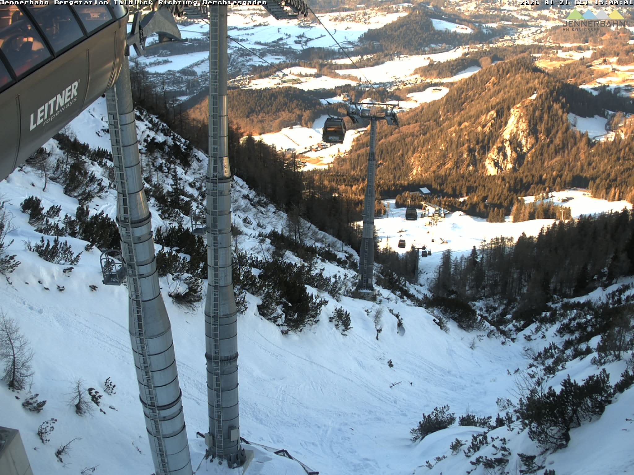 Archiv Foto Webcam Jenner - Blick ins Tal Gondelstation