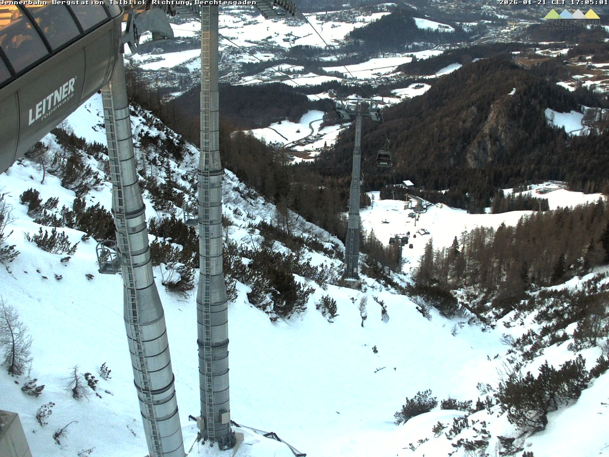 Archiv Foto Webcam Jenner - Blick ins Tal Gondelstation