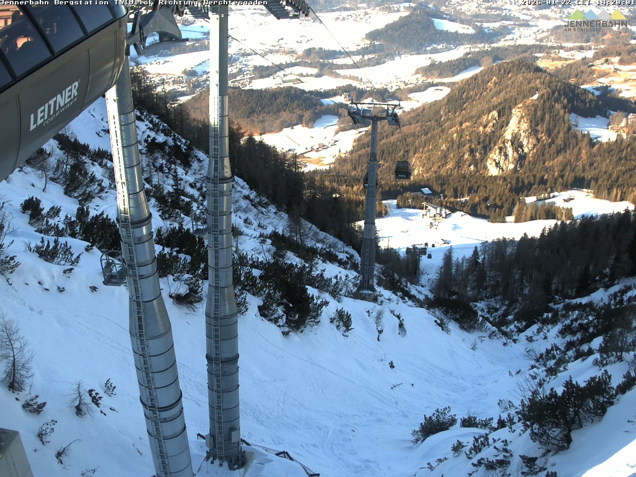 Archiv Foto Webcam Jenner - Blick ins Tal Gondelstation