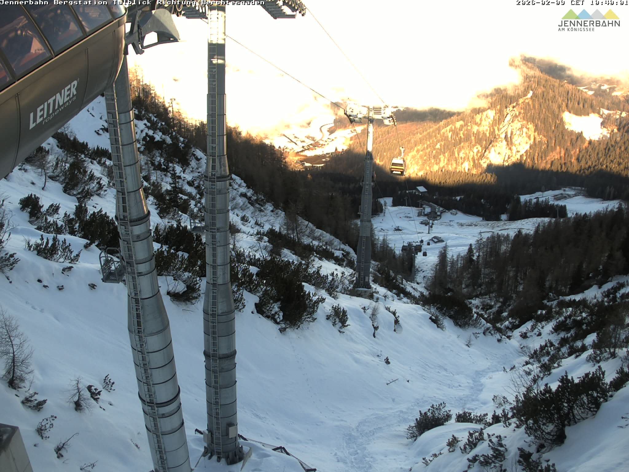 Archiv Foto Webcam Jenner - Blick ins Tal Gondelstation