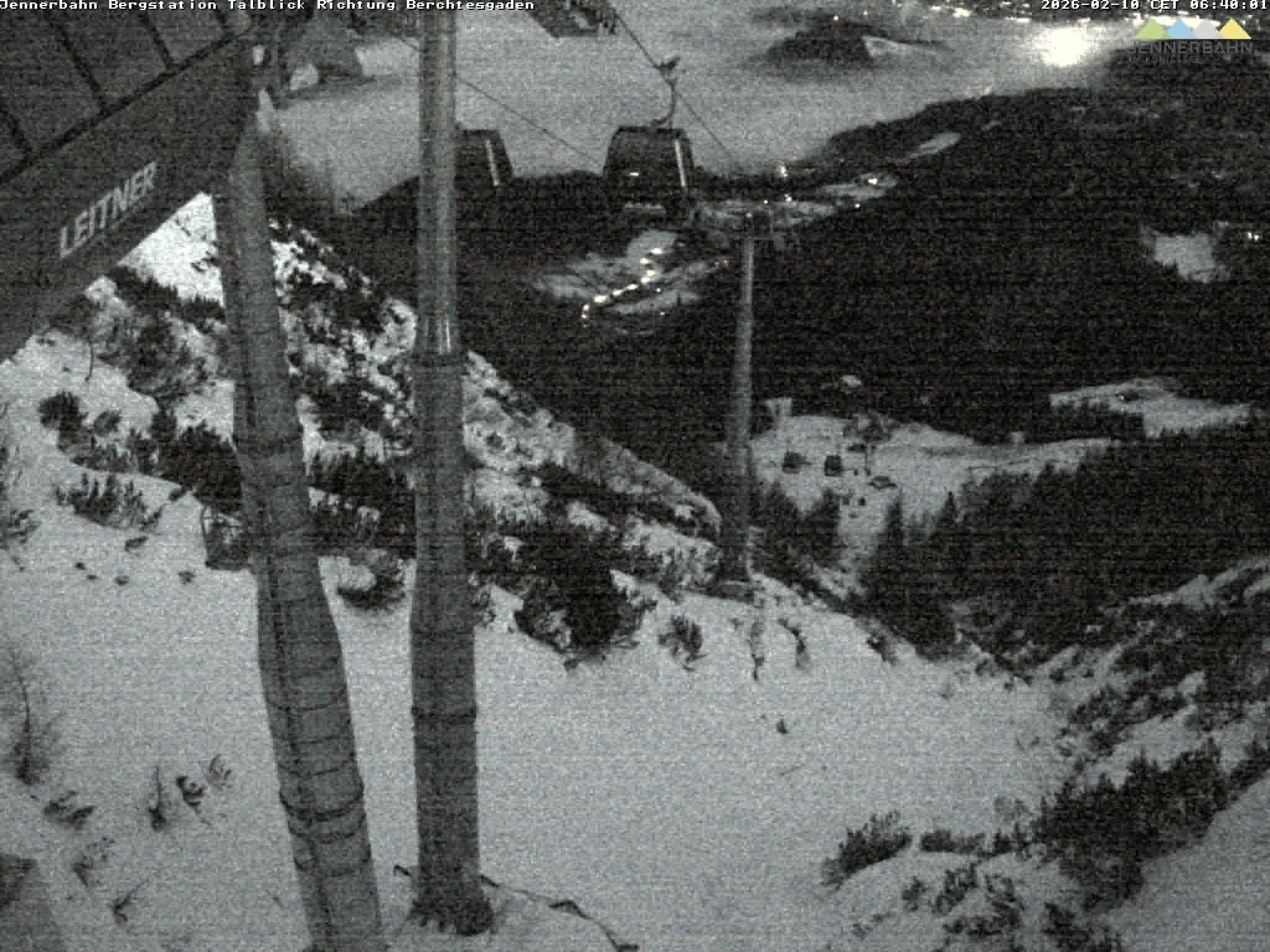 Archiv Foto Webcam Jenner - Blick ins Tal Gondelstation