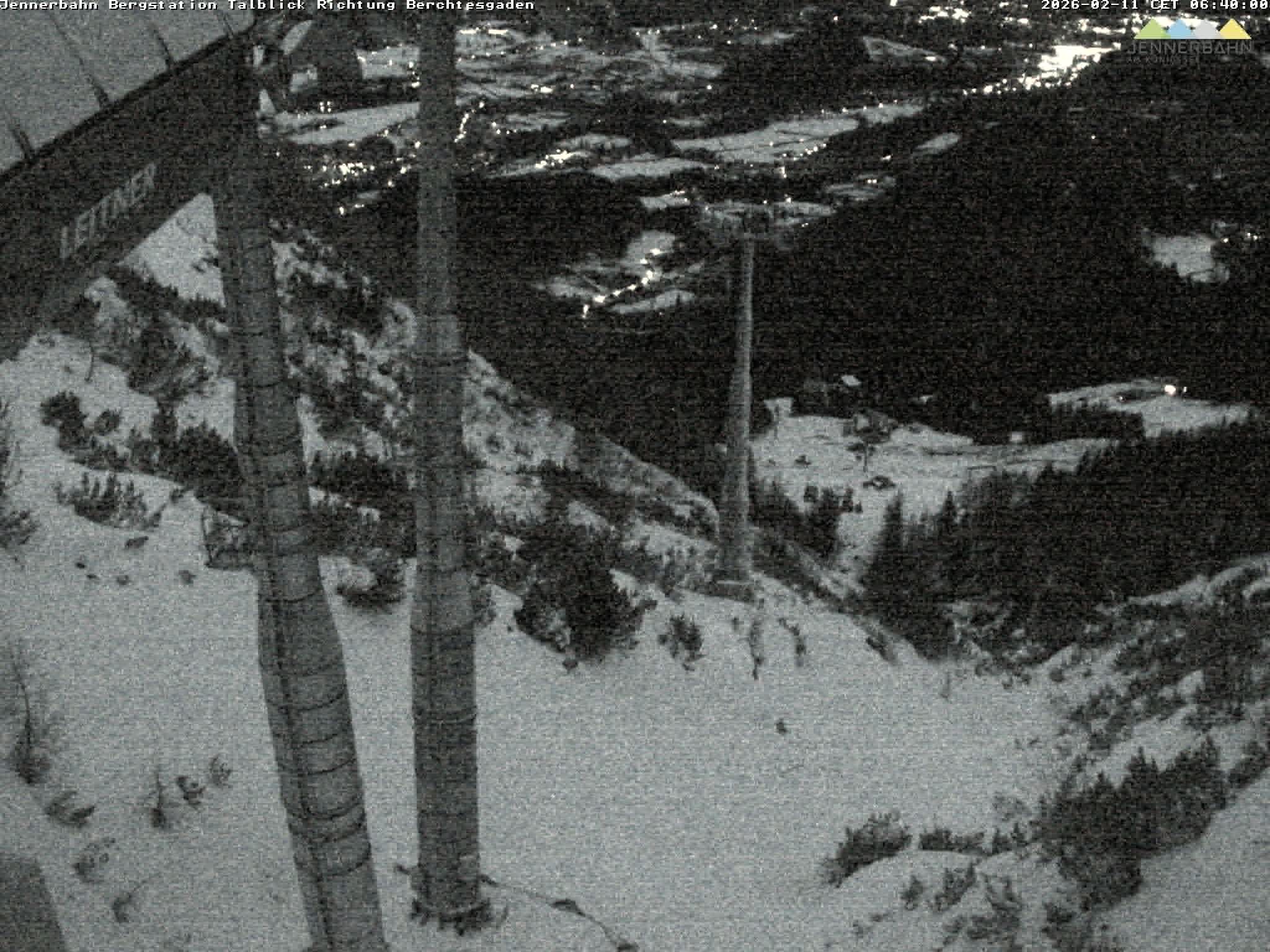 Archiv Foto Webcam Jenner - Blick ins Tal Gondelstation