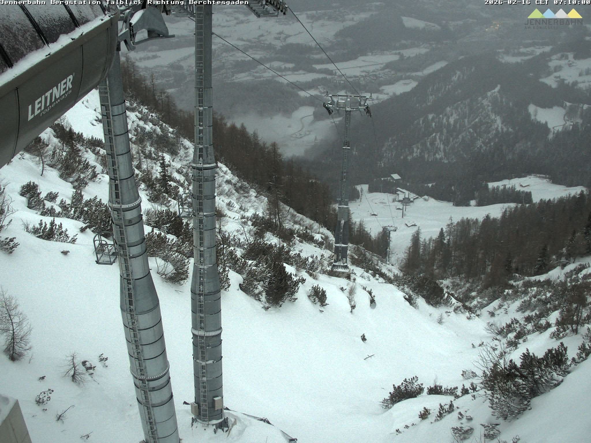 Archiv Foto Webcam Jenner - Blick ins Tal Gondelstation