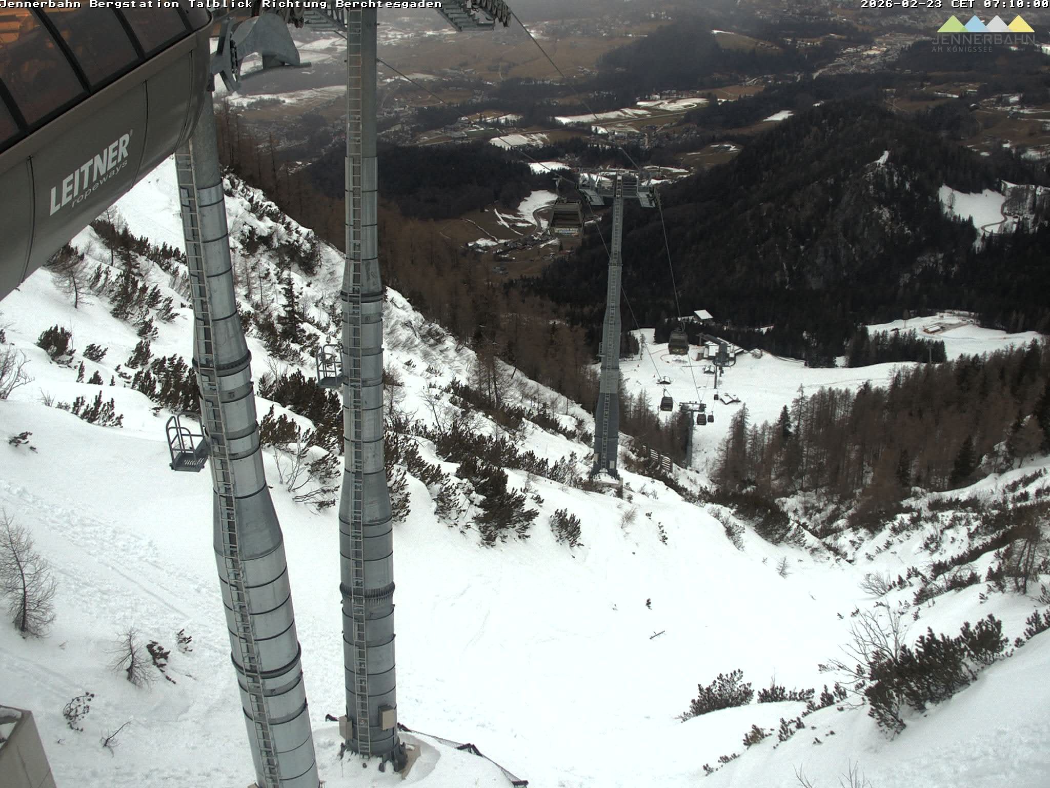 Archiv Foto Webcam Jenner - Blick ins Tal Gondelstation