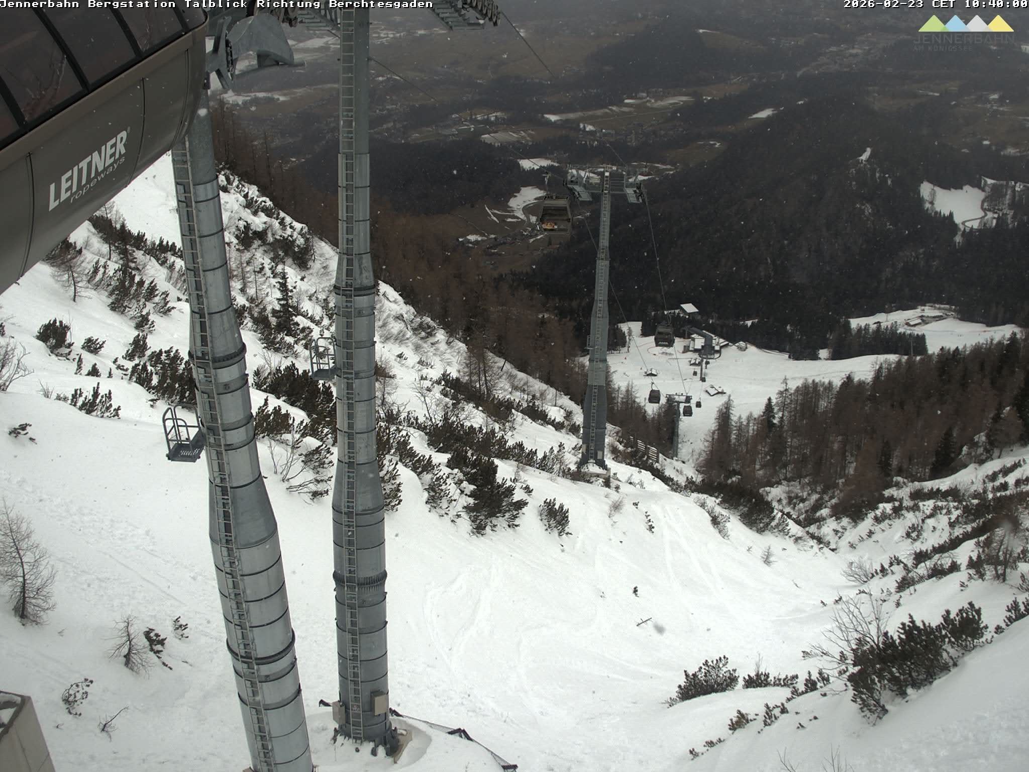 Archiv Foto Webcam Jenner - Blick ins Tal Gondelstation