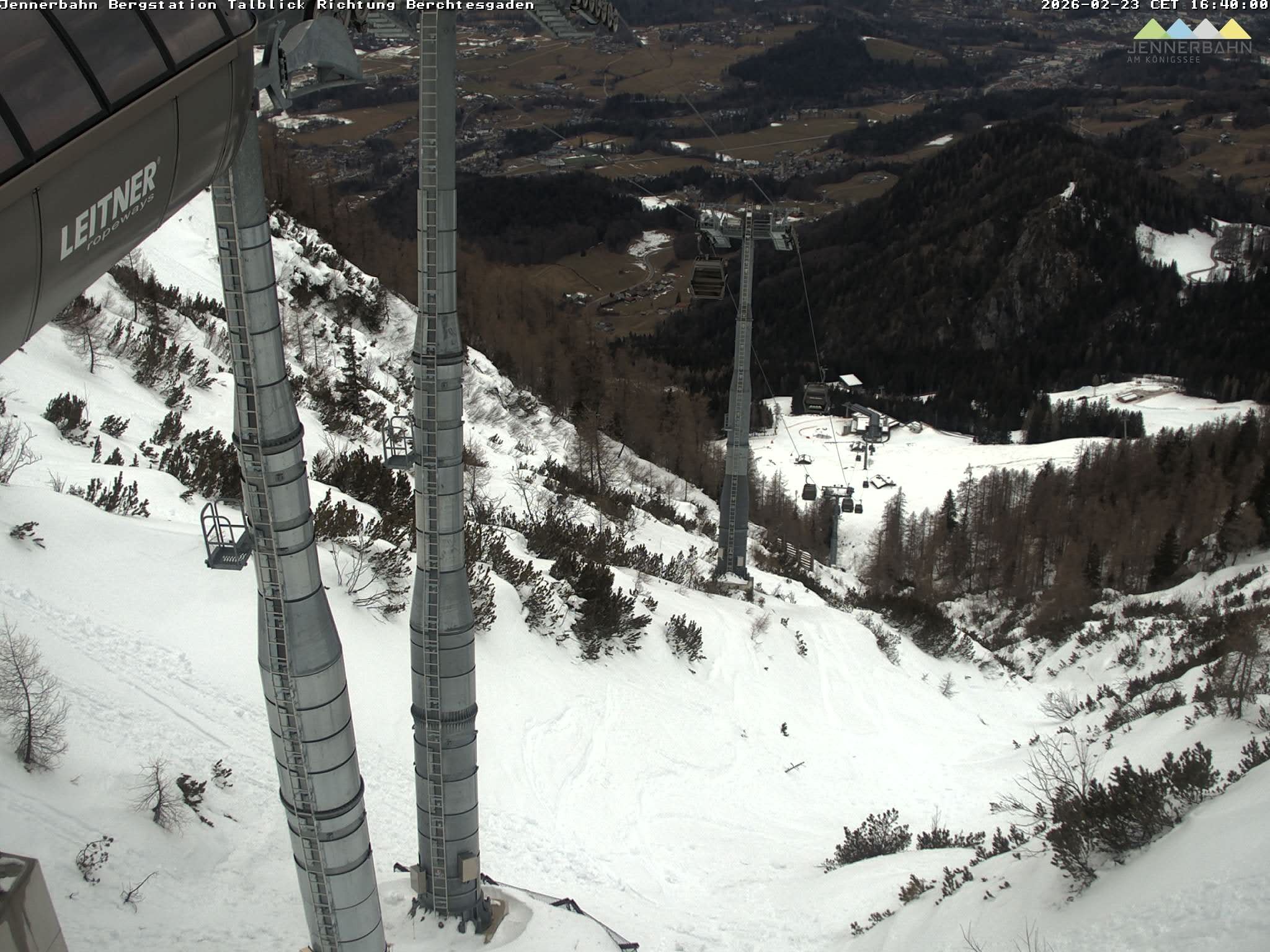 Archiv Foto Webcam Jenner - Blick ins Tal Gondelstation