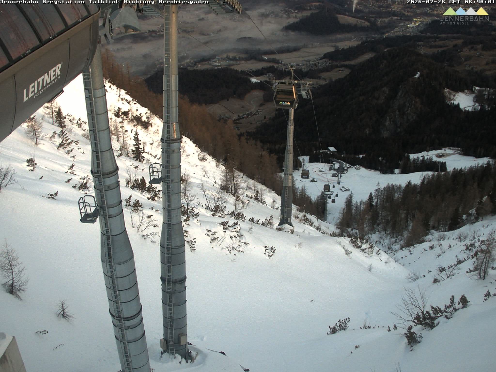 Archived image Webcam Jenner mountain - Valley View Cable Car